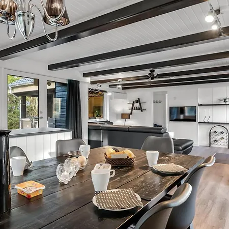 בית נופש Juditha - 750m From The Sea By Interhome *